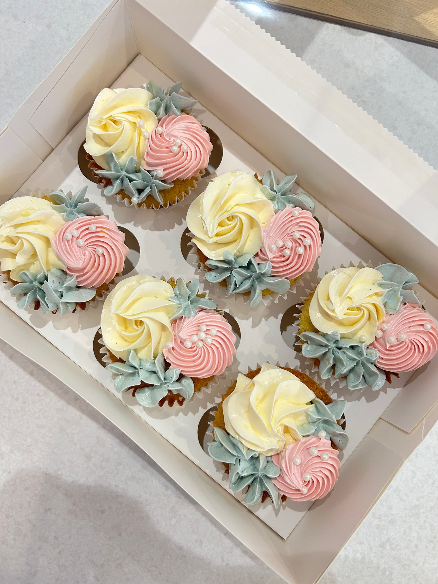 BABY SHOWER CUPCAKES